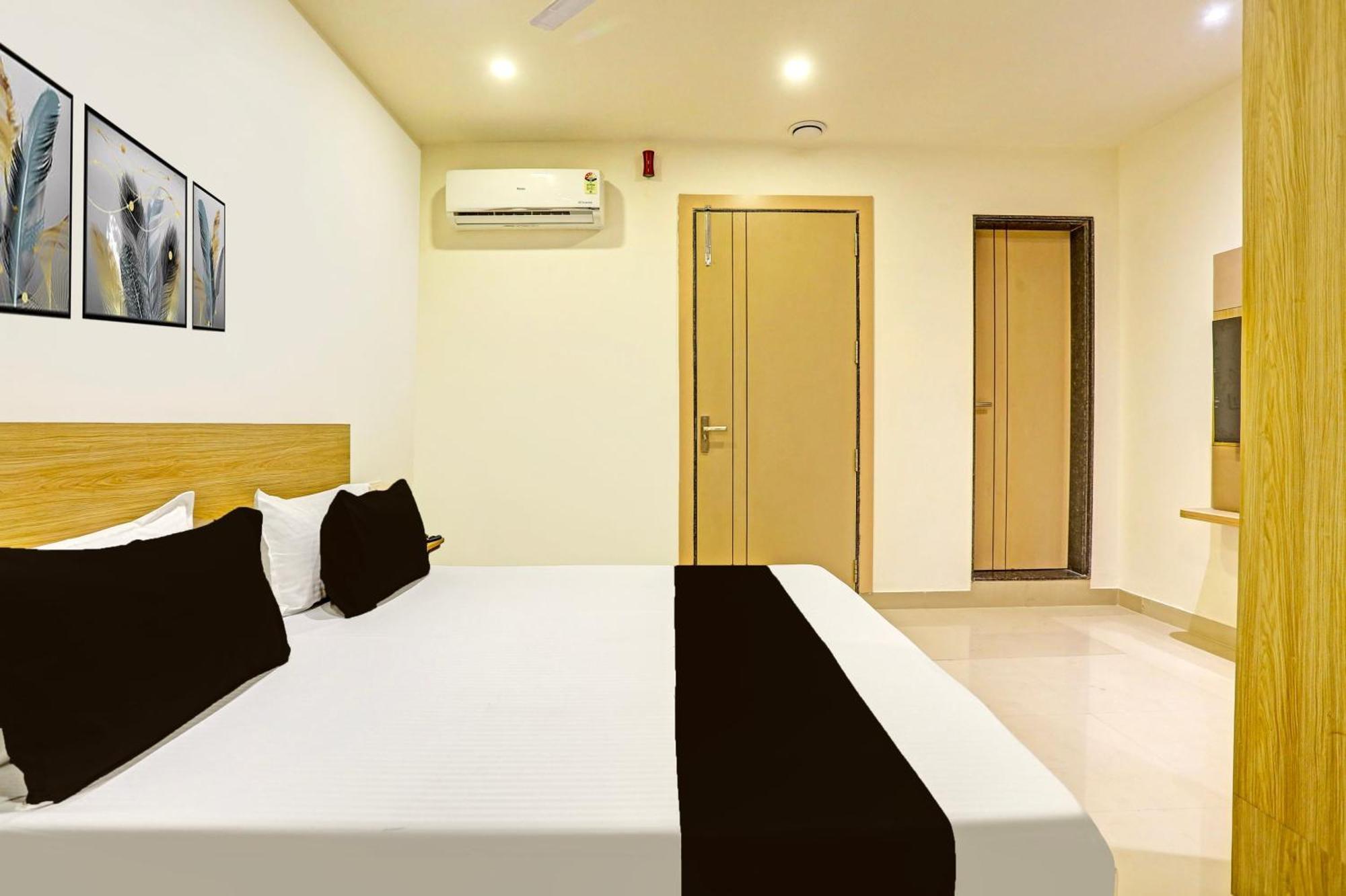 Super O Plush Homes Hotel 3*