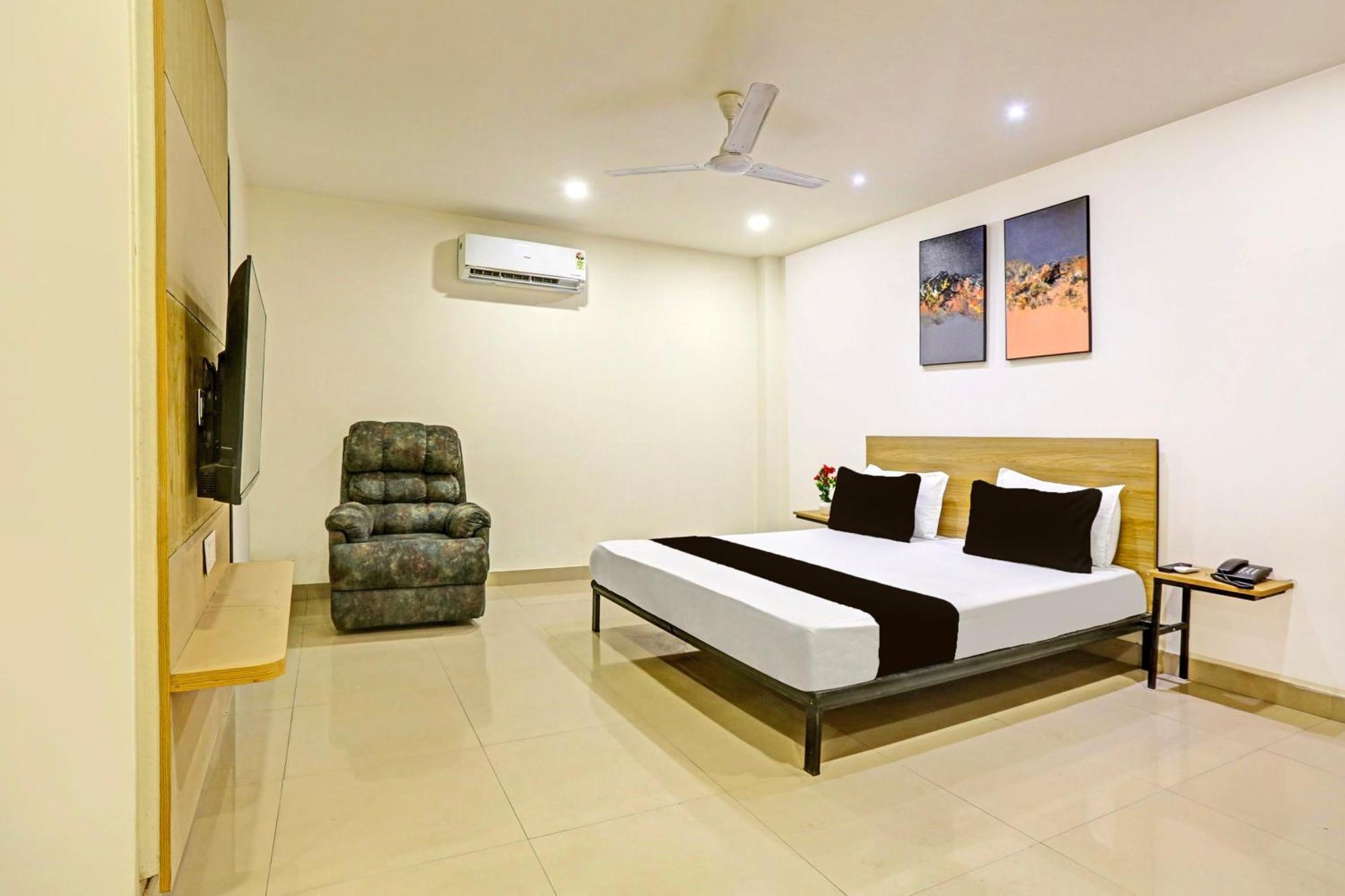 Hotel Super O Plush Homes