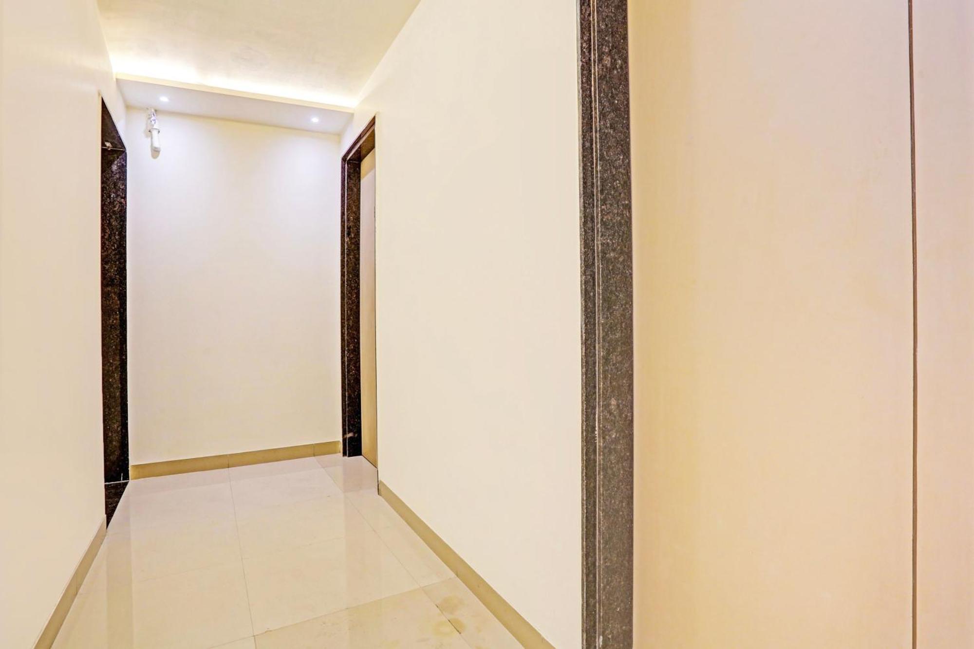 Super O Plush Homes Hotel 3*